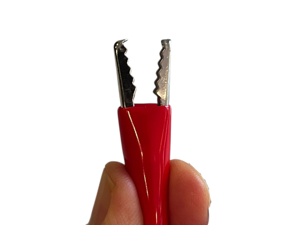 Chargeur 12 Volts 1300Ma Avec Pinces Pour Batteries Au Plomb.