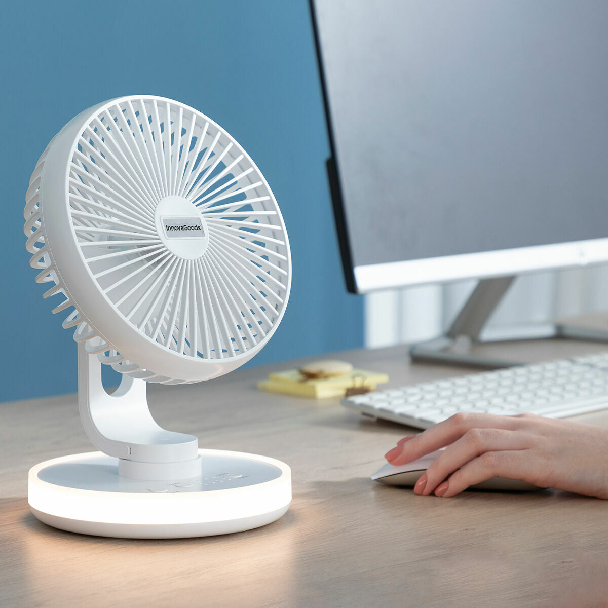 InnovaGoods Ventilateur de Bureau Rechargeable avec LED FanLed Ø6,6'' 4000 mAh