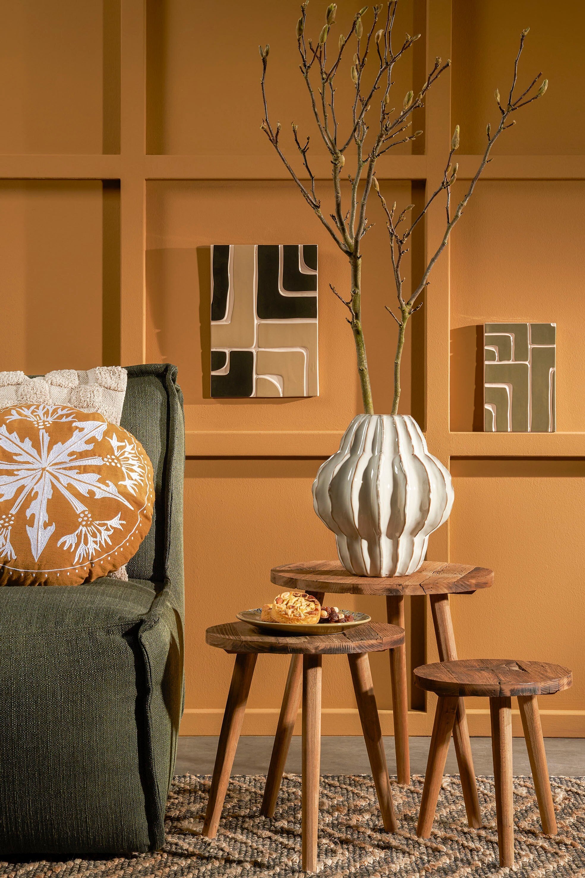 Bold Side Table Recycled Wood Brown - H42,5Xd40Cm