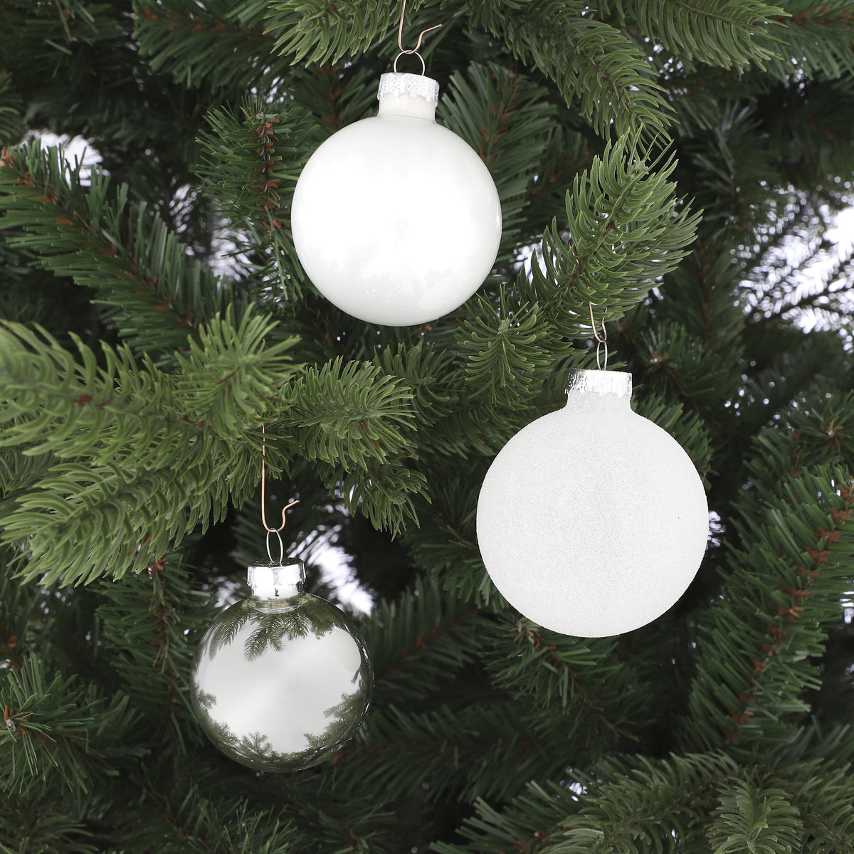 Bauble Glass White 42 Pieces