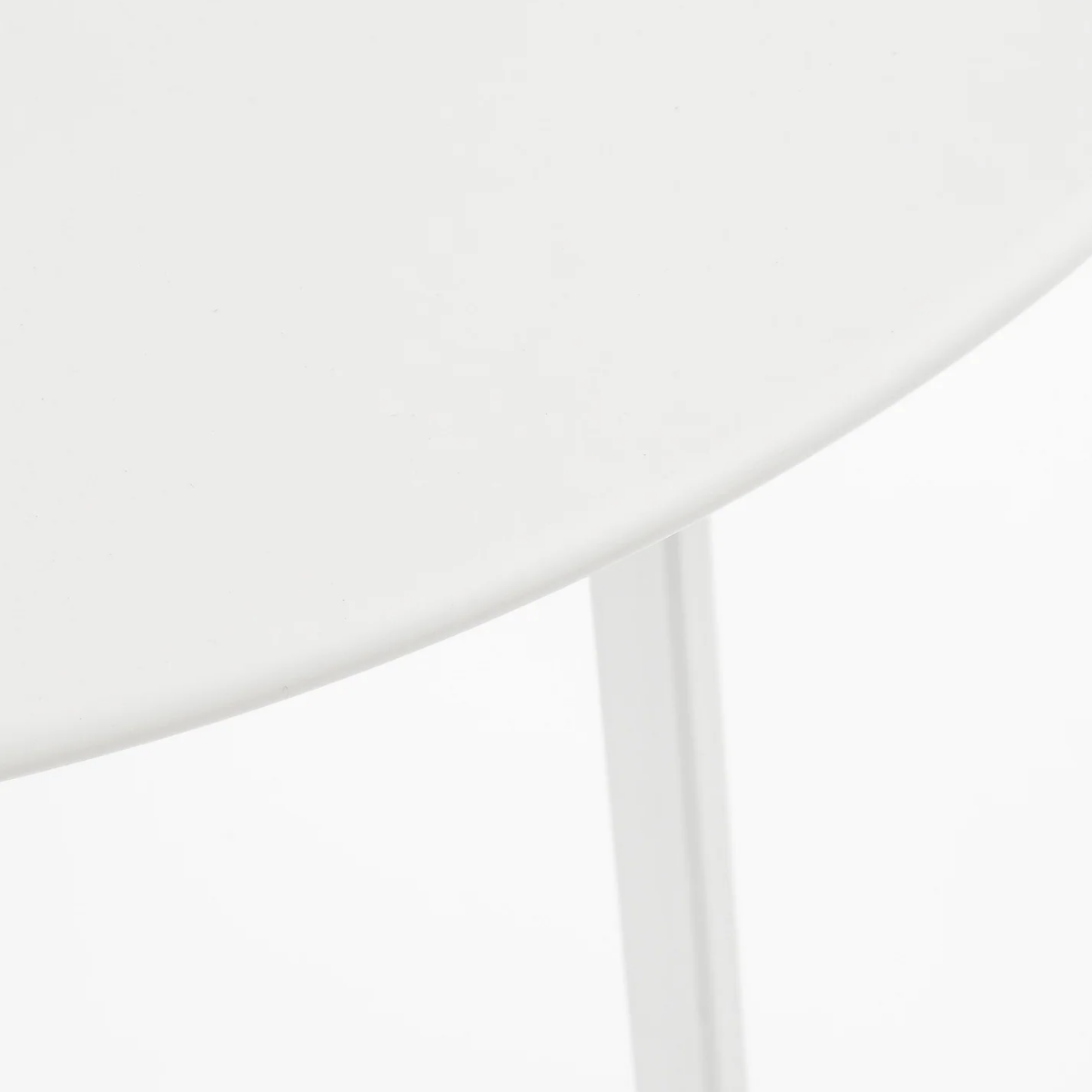Seatle Side Table White - H38Xd58Cm