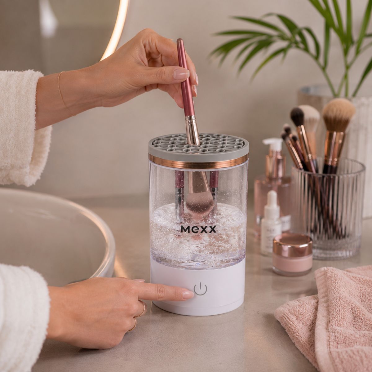 Brush Cleaner